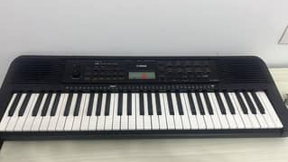 Yamaha Psr 273 Piano keyboard 0