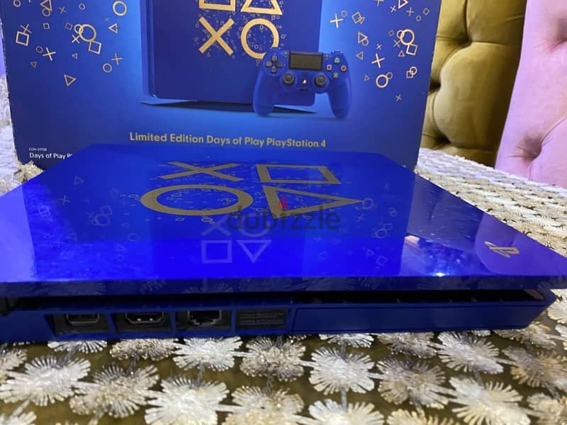 ps4 slimللبيع limited edition days of play 1TB 1