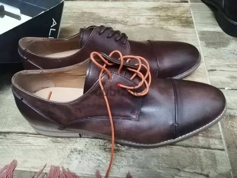 Signature Leather Sole Aldo Toe Cap Shoes 0