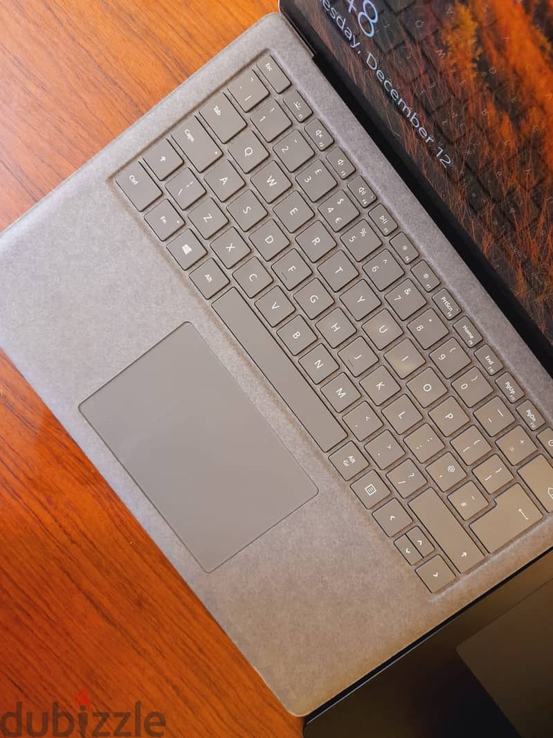 لابتوب جيل عاشرتاتش متوفر بلونين اسود وفضي  Microsoft Surface Laptop 3 2