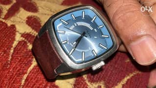 ساعة زرقاء ساحرة موديل رجالي اوريجينال واستعمال راقي 0