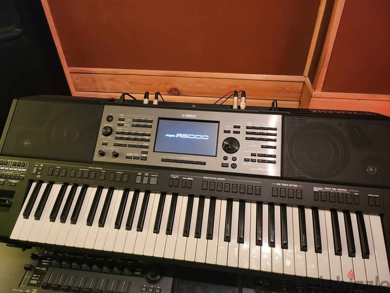  Yamaha PSR-A5000 61-Key World Music Arranger