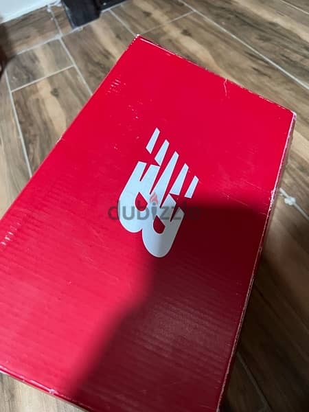 new balance shoes for girls - with box 5