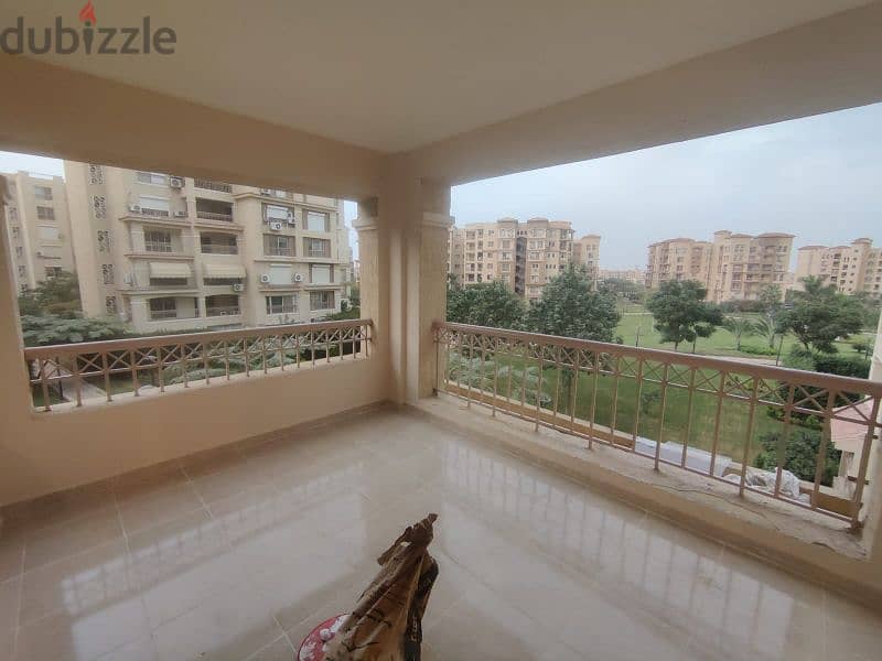 بمدينتي شقه للإيجار 211م فيو وايد جاردن بالمرحله B3 Apartments For