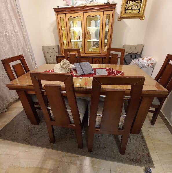 غرفة سفره ٨ كراسي (تخفيض خلال شهر ٥ ٦  يلا بينا)Dinning room 1