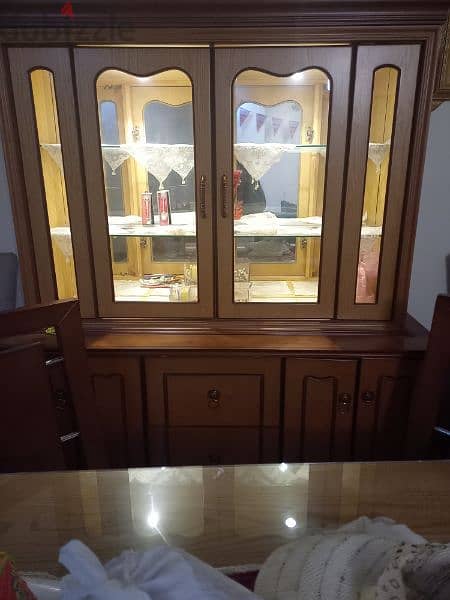 غرفة سفره ٨ كراسي (تخفيض خلال شهر ٥ ٦  يلا بينا)Dinning room 2