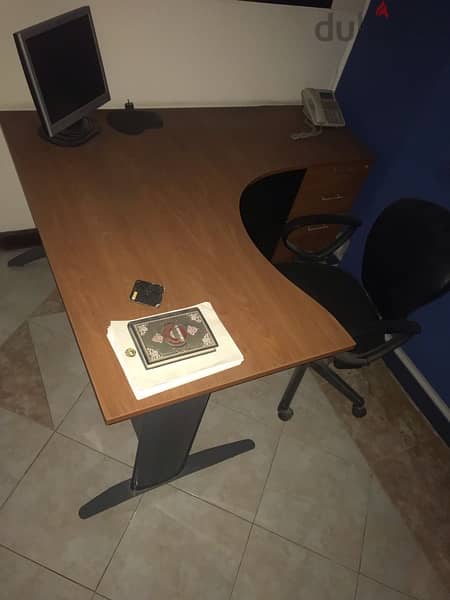 office desks 10