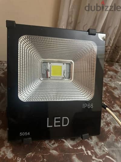 كشاف LED IP66 100 watt