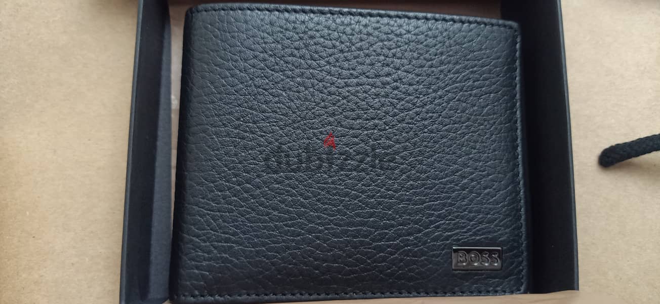 original BOSS Italian leather wallet 3