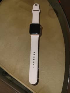 Apple watch series SE- 40mm- very good deal