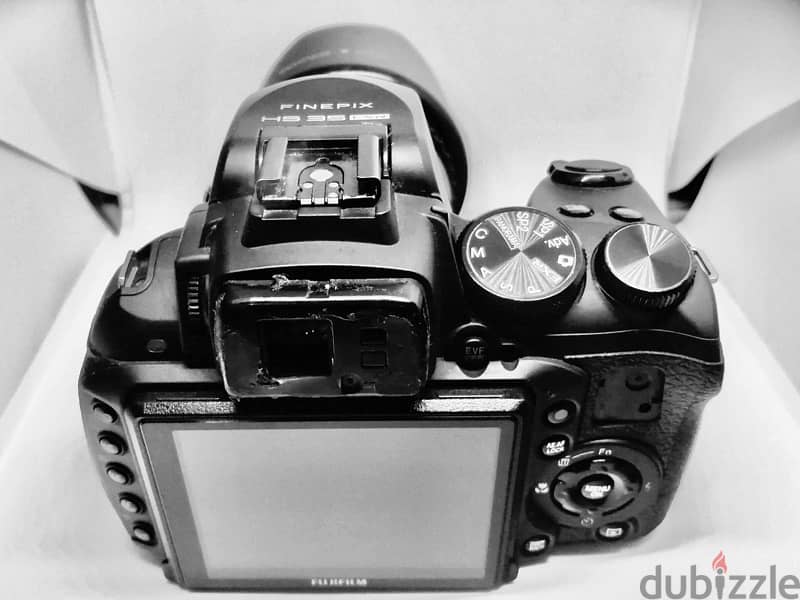Fujifilm Finepix HS35EXR 3