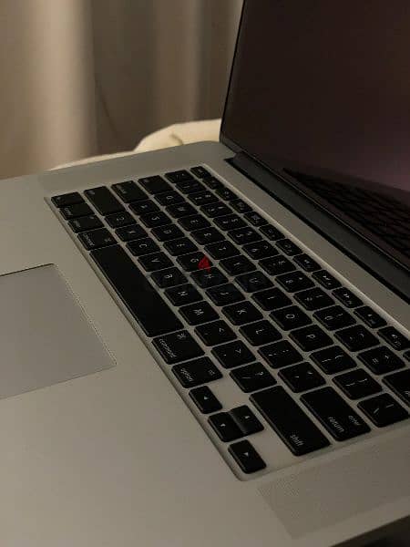 MacBook pro 2015 i7 15inch 2