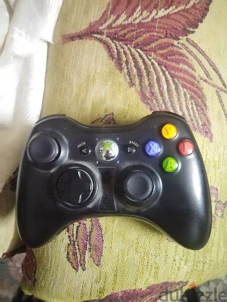 XBOX 360 With Excellent Condition 3