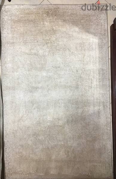 off white rug ( Al-nasajoun ) 3