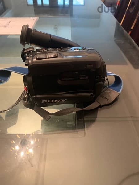 Sony camera CCD-TR45E 3