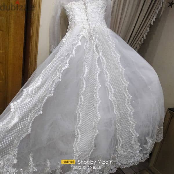 فستان زفاف تلبيس ٧٥كجم قابل للتفاوض البسيط 1