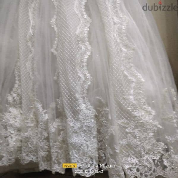 فستان زفاف تلبيس ٧٥كجم قابل للتفاوض البسيط 2