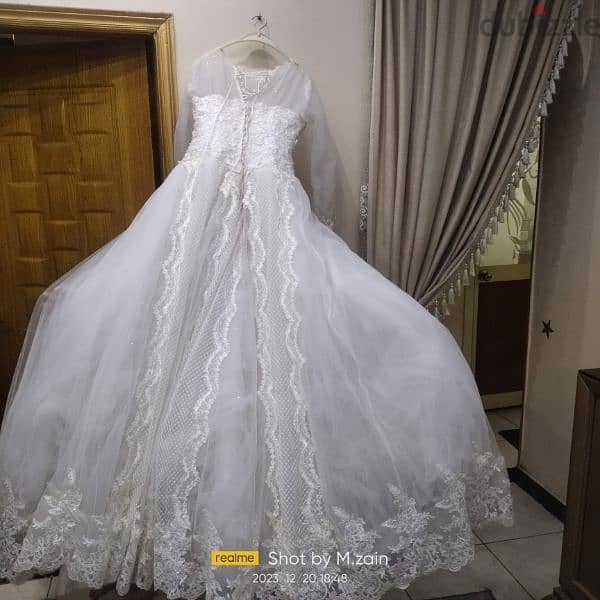 فستان زفاف تلبيس ٧٥كجم قابل للتفاوض البسيط 3