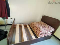 سرير خشب ١٢٠ بالملل