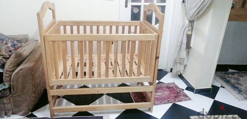 تم تنزيل السعر. . سرير اطفال كبير خشب ثابت لو متحرك مواليد لغاية ٧ سنوات 3