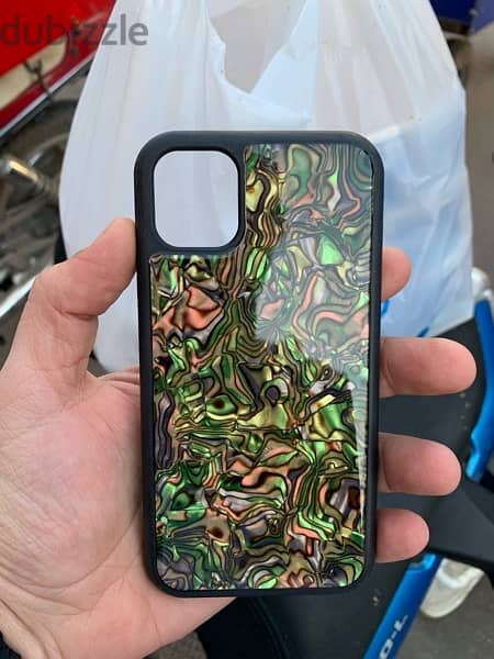 iPhone 11 cases ( used like new ) 2