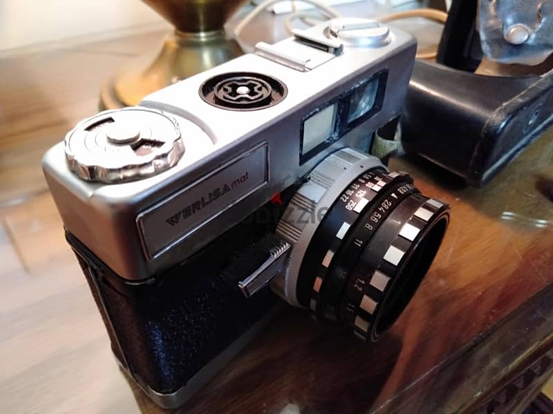 كاميرا ماركة Werlisa. mat أبيض وأسود من الستينيات. بالجراب الأصلي . 1
