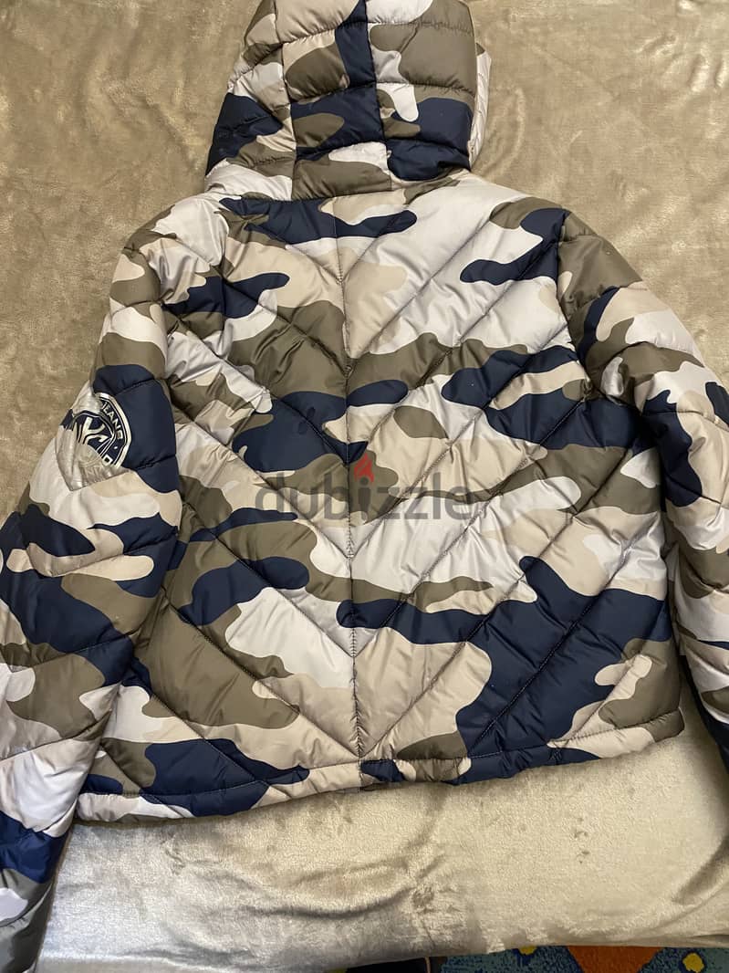 Dkny camo outlet puffer coat