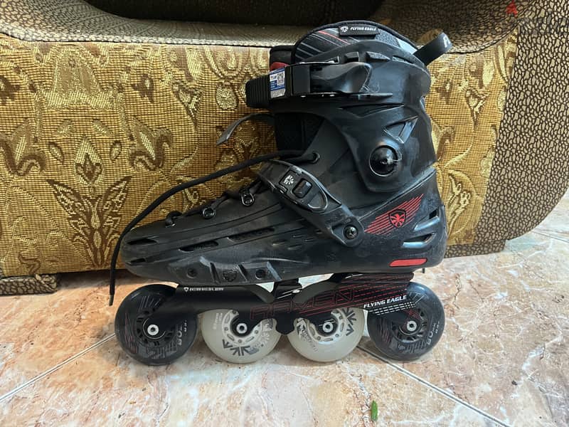 Flying Eagle F4 Raven Skates 