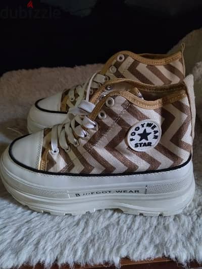 كوتش converse