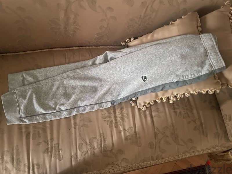 NIKE GREY SWEATPANTS KIDS 0