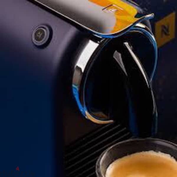 nespresso citiz magic coffee machine limited edition blue colorنسبريسو 3