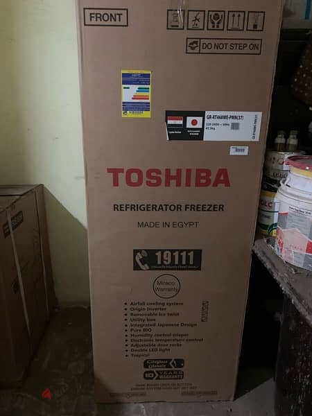 toshiba fridge new with  box in 338 liter no frost color gray 1