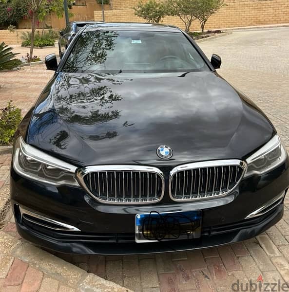 BMW 520i luxury  2019 2
