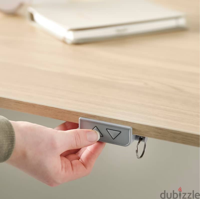 IKEA BEKANT Sit/Stand Desk - مكتب ايكيا 3