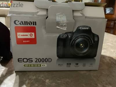 canon eos 2000D with bag