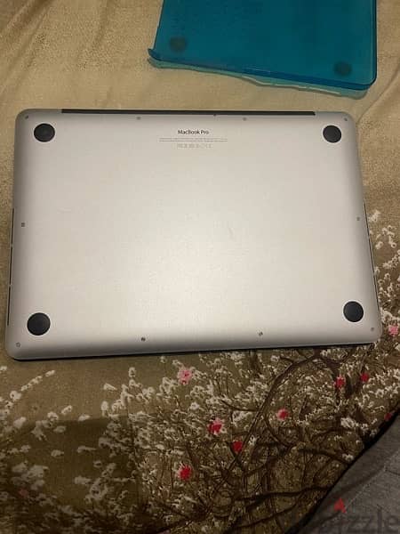 MacBook Pro 13 inch 2015 3