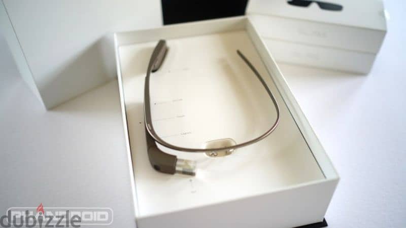 Google Glass Explorer Edition 3