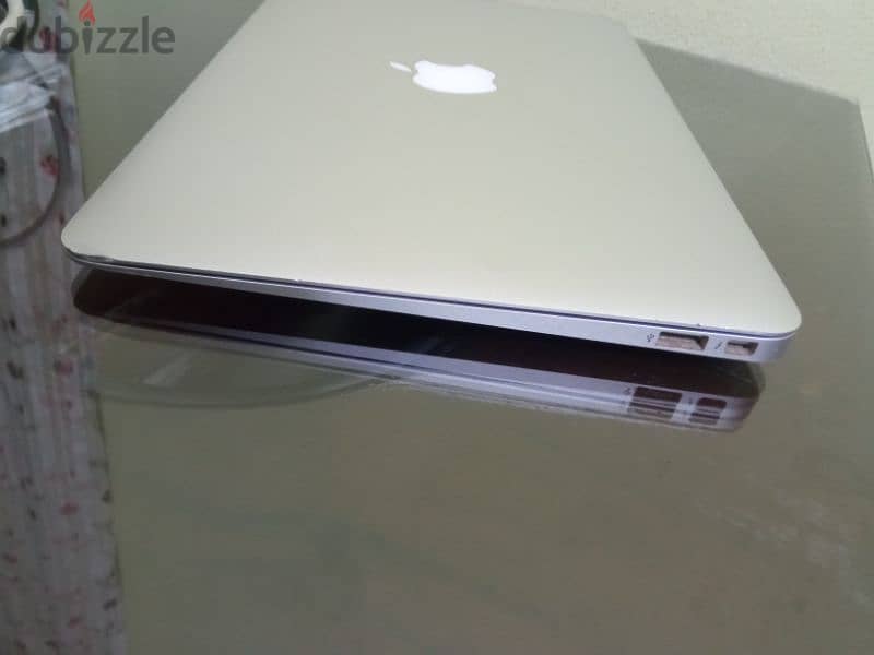 MacBook air 2015 (11inch) 3