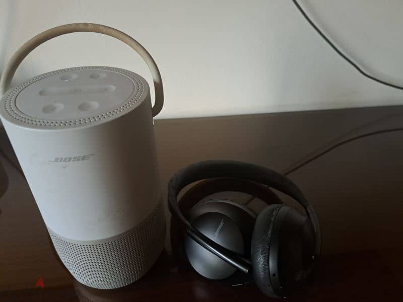 Bose Portable Home Speaker + Bose Noise Cancelling headphones 700