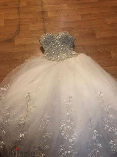 فستان زفاف ابيض 1