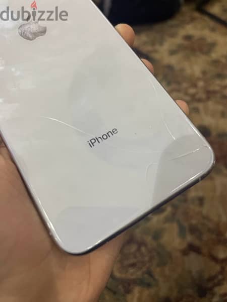 cracked back iPhone XS 2