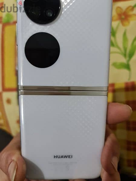 Huawei p50 pocket 6