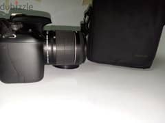 للبيع كاميرا كانون من الكويت 1100D + canon lens 18-55mm استخدام شهرين 0