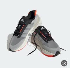 Brand new adidas avryn shoes
