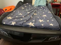 car bed 0