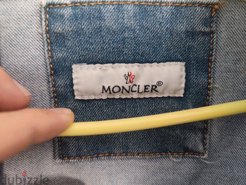 Moncler Jeans 1