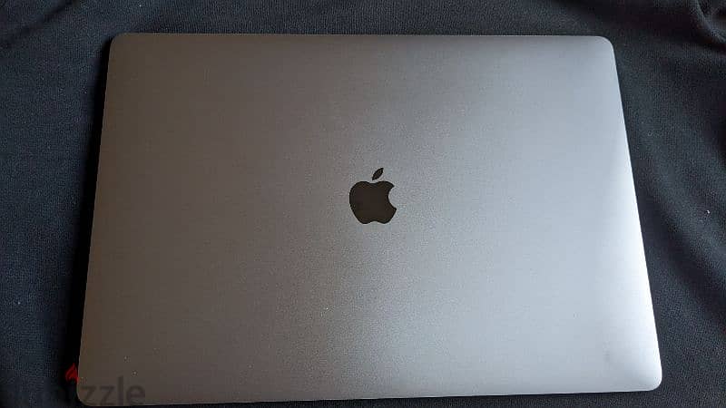 MacBook pro Core i9 32 ram 1 TB 4