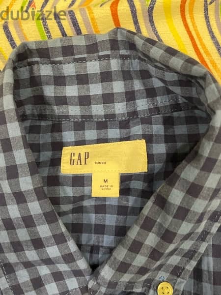 new original gap shirt size M 1
