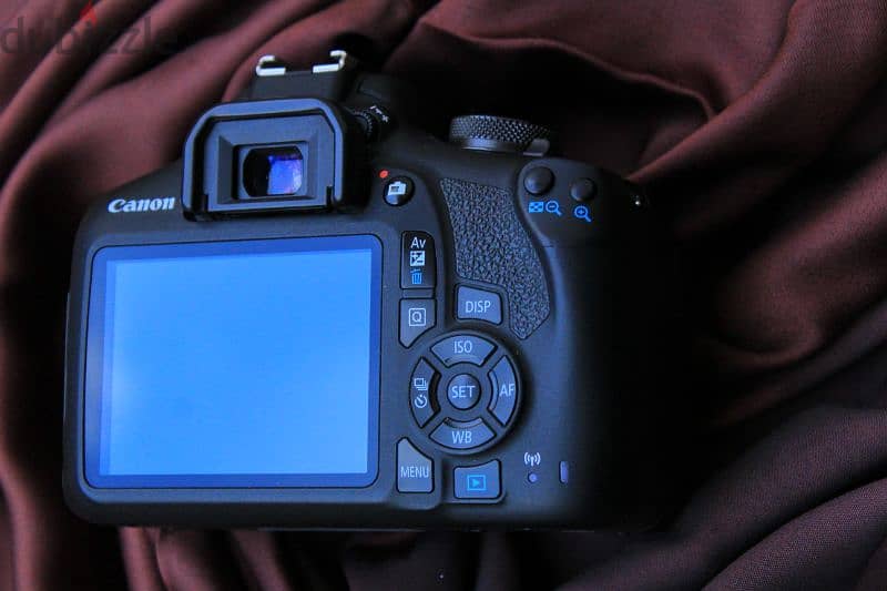 جديدة بالكرتونة Canon 2000D Shutter 0 زيرووو 3