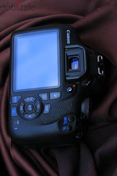 جديدة بالكرتونة Canon 2000D Shutter 0 زيرووو 5